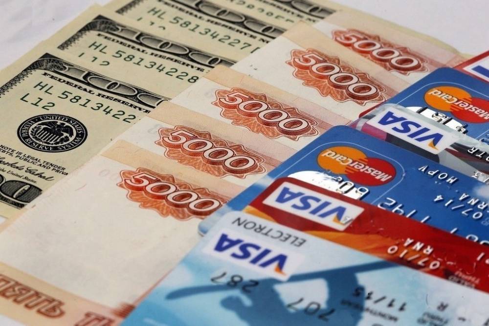 СМИ: в Москве директор банка перевела мошенникам 150 тысяч рублей