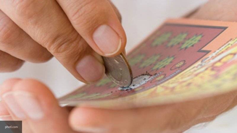 Житель Сингапура отказался от выигрышного лотерейного билета, который взял по ошибке
