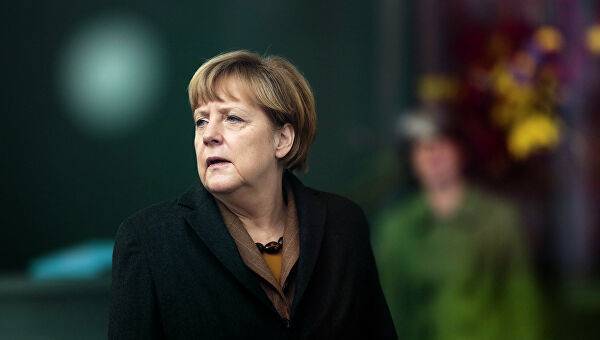 Меркель потребовала от Эрдогана прекратить операцию в Сирию