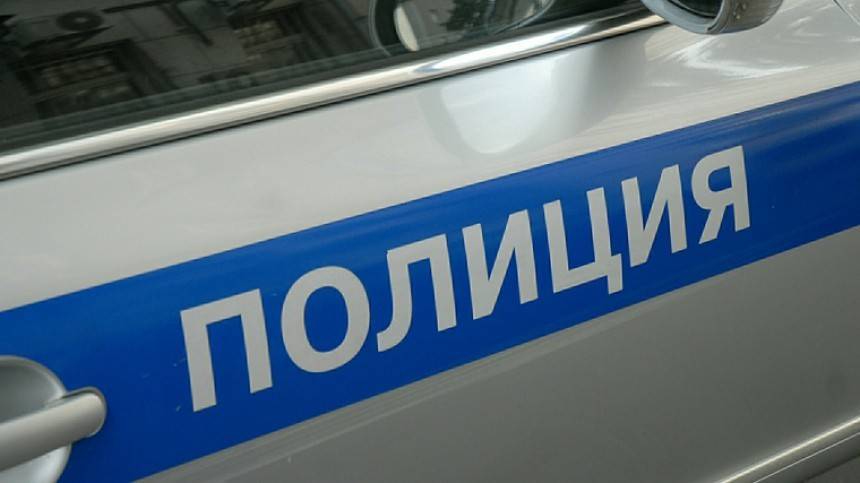 В Петербурге молодой безработный изрезал ножом двух человек