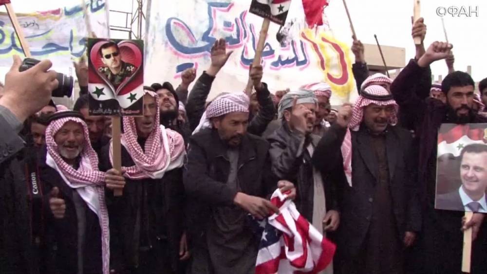 Жители сирийского Дейр-эз-Зора протестуют против курдских радикалов