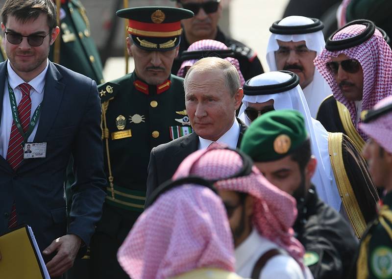 Исторический визит: Путин прибыл в Саудовскую Аравию