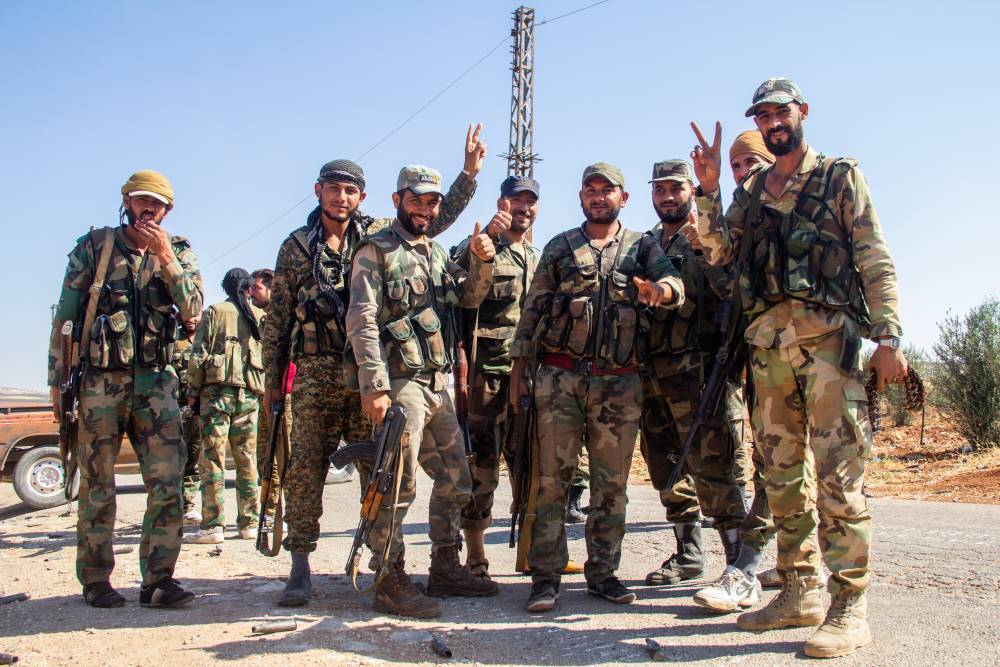 Сирийская арабская армия вошла в город Айн-Исса, где содержатся жены и дети ИГ