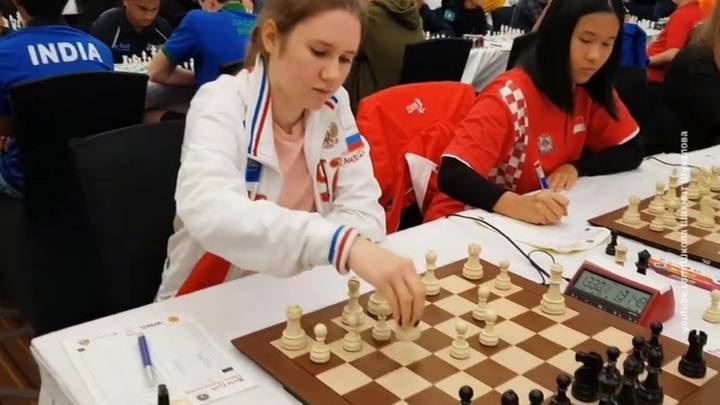 Юные шахматисты из России уверенно победили на ЧМ в Индии