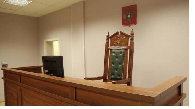 Петербуржец передал 100 тысяч долларов судье за угодный приговор
