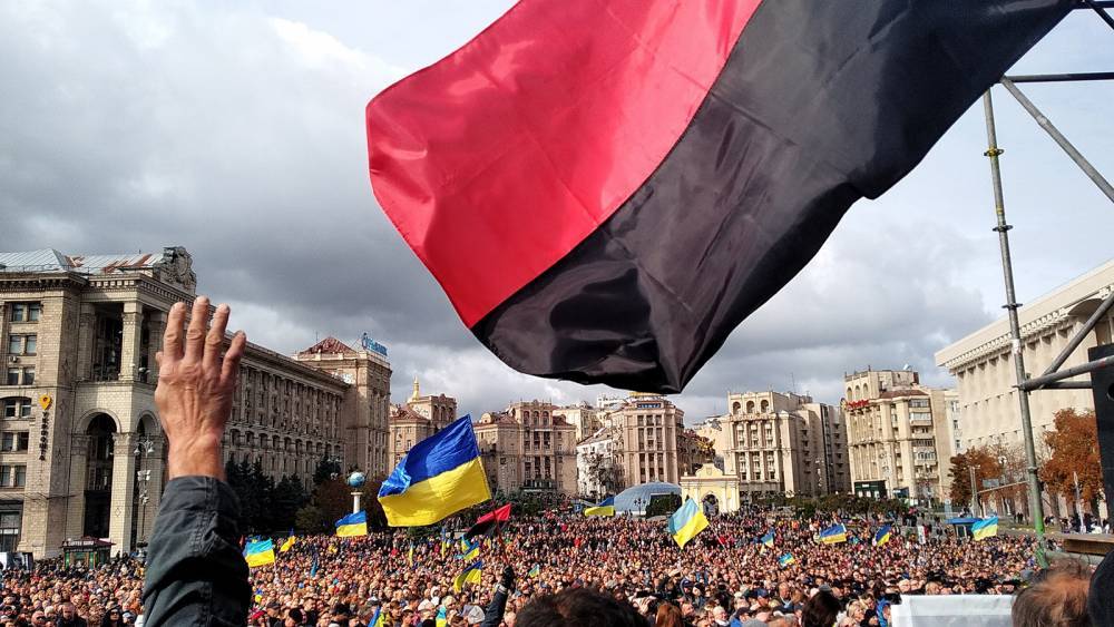 Масштабный марш протеста националистов начался в Киеве