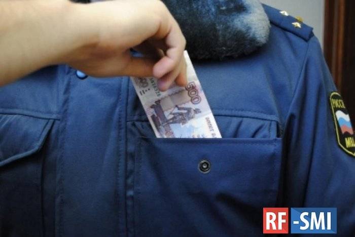 Бывший полицейский в Карелии получил условный срок за взятку