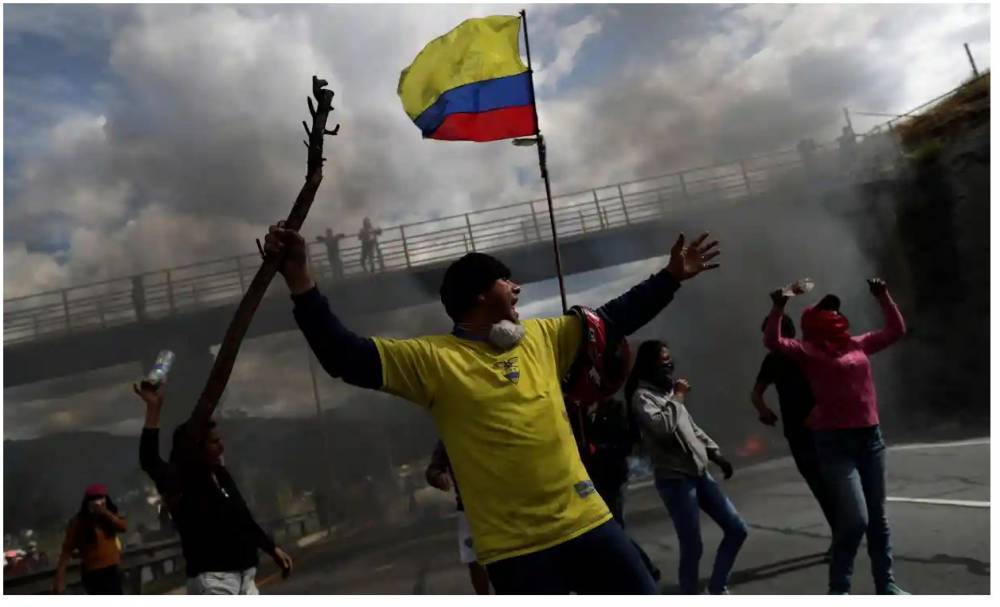 Президент Эквадора приказал армии занять улицы Кито из-за массовых беспорядков