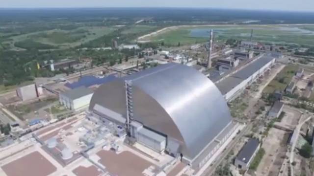 Видео: новый саркофаг в Чернобыле показали со всех сторон