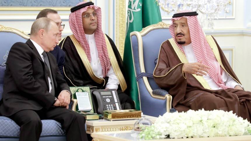 Путин подарит Саудовской Аравии камчатского кречета