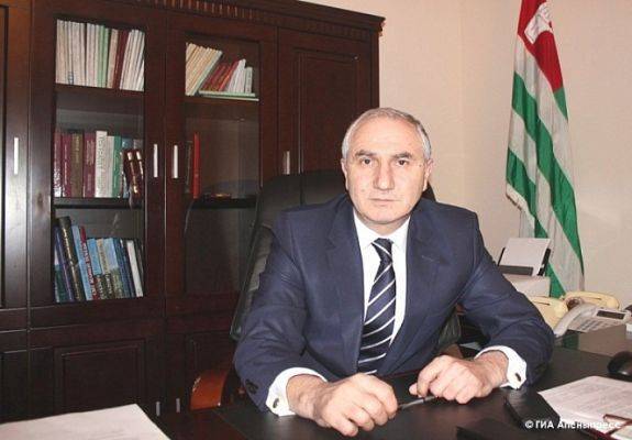 Кабинет министров Абхазии снова возглавит Валерий Бганба