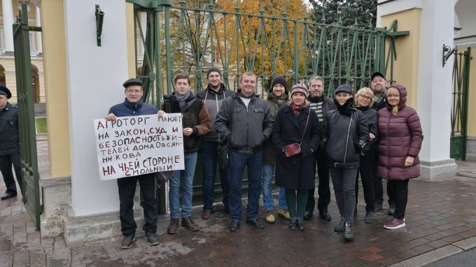 Активисты выступили против открытия магазина в подвале дома купца Овсянникова
