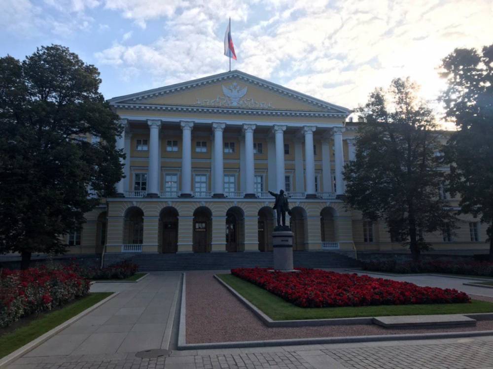 Эксперт оценил планы властей Петербурга снизить риски для бюджета