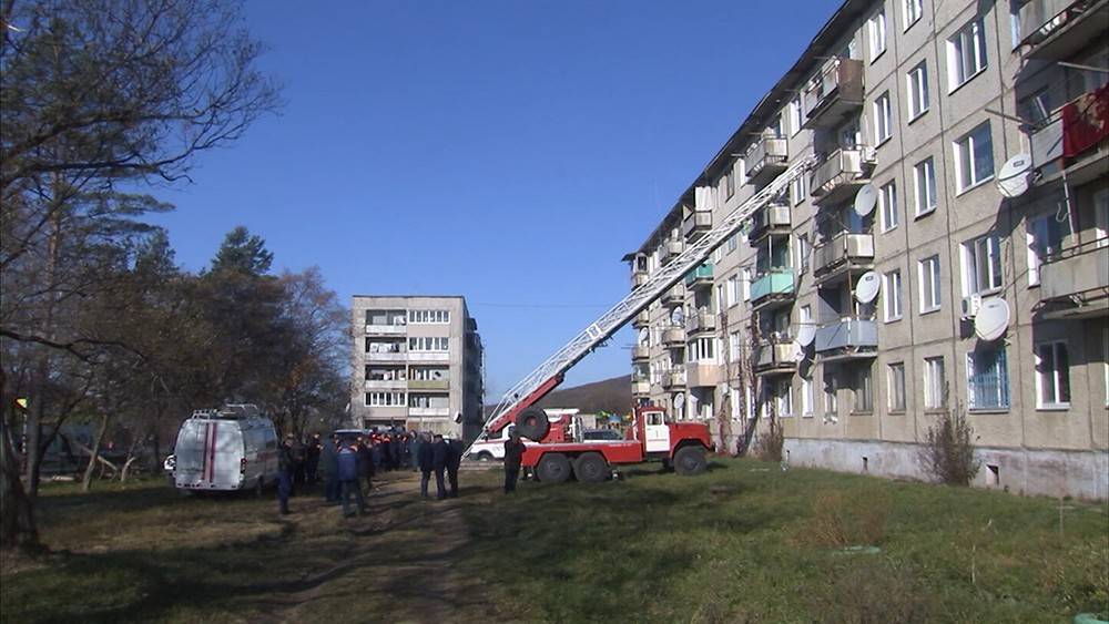 В Приморье обрушился пятиэтажный дом (видео)