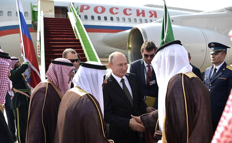 На рукопожатие к Путину в Саудовской Аравии выстроилась очередь