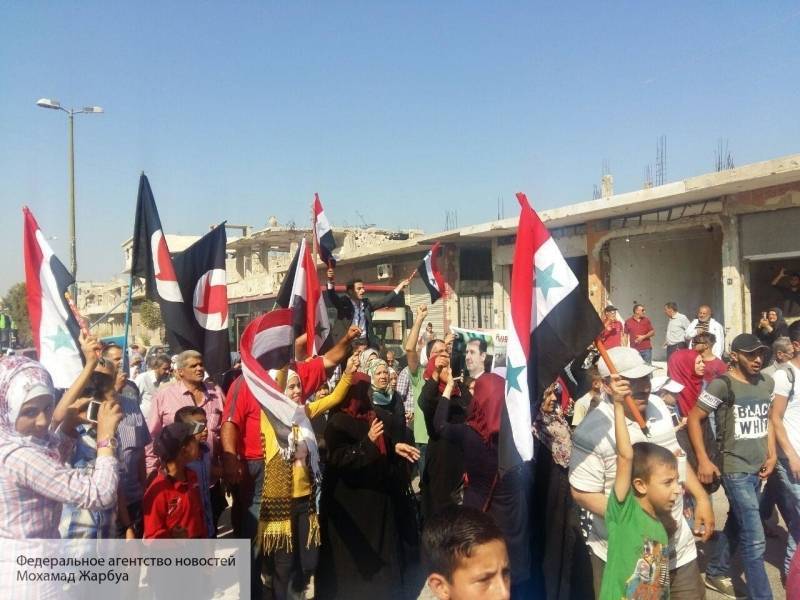 Местные жители Дейр-эз-Зора протестуют против курдских радикалов на сирийской территории