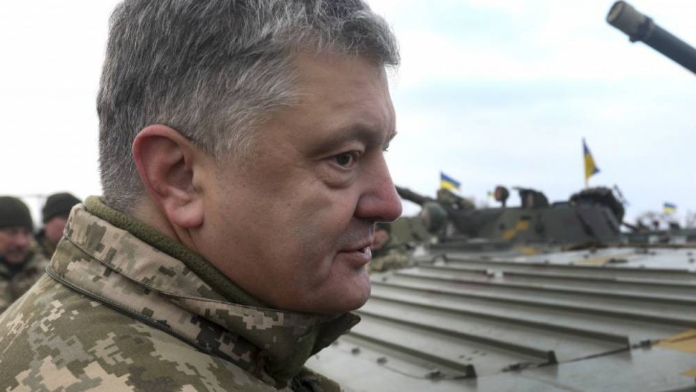 Порошенко в поздравлении с днем УПА назвал киевские власти «капитулянтами»&nbsp;