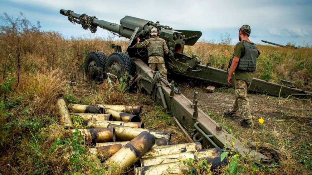 Украинские силовики обстреляли южные районы ДНР из тяжелой артиллерии
