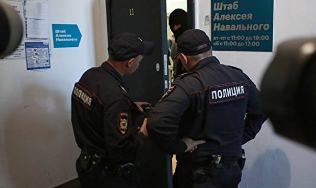 Следователи проводят новые обыски у сотрудников региональных штабов Навального