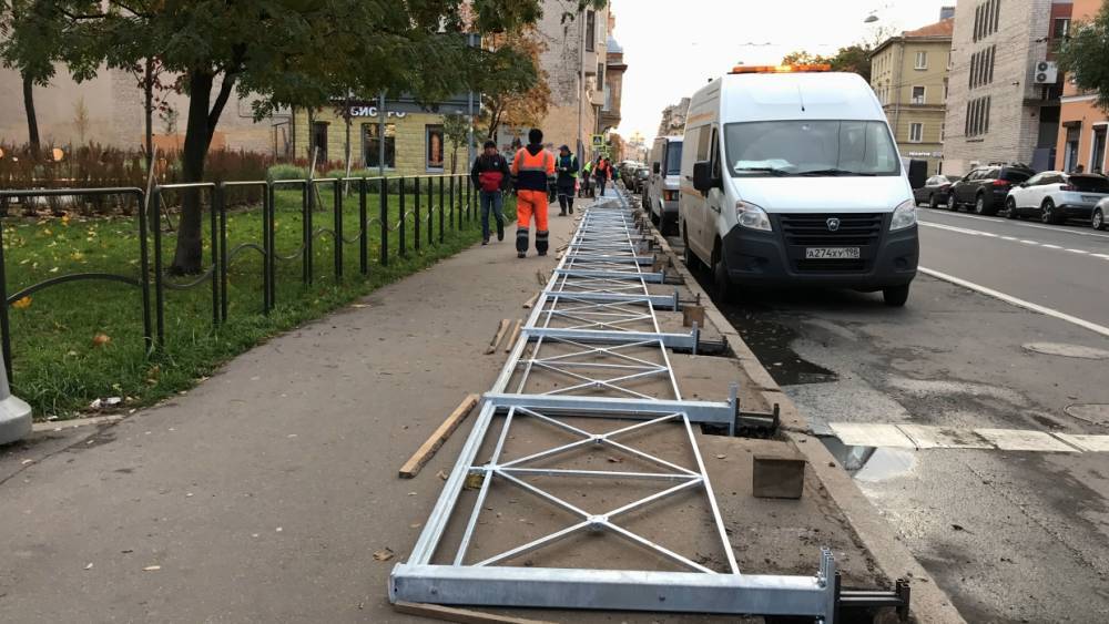 Жители Мытнинской улицы Петербурга обеспокоены появлением нового забора