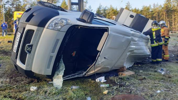 Один человек погиб и семеро пострадали в ДТП на Скандинавском шоссе
