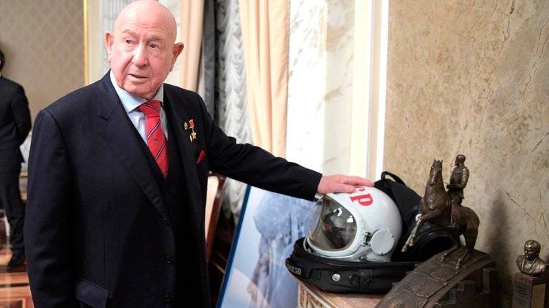 Церемония прощания с космонавтом Алексеем Леоновым проходит в Мытищах