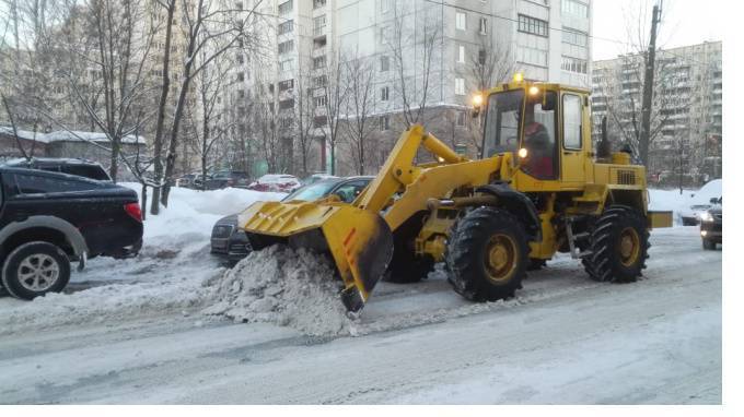 Смольный дополнительно закупит снегоуборочную технику на 1,7 млрд рублей