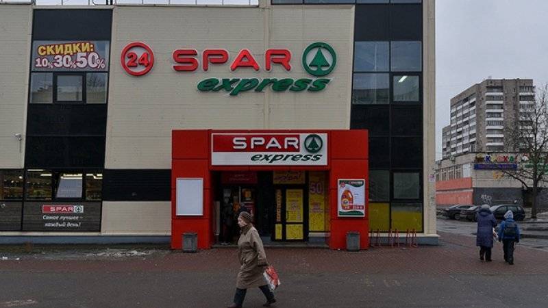 Магазины «Семья» и Spar получили исков почти на миллиард рублей