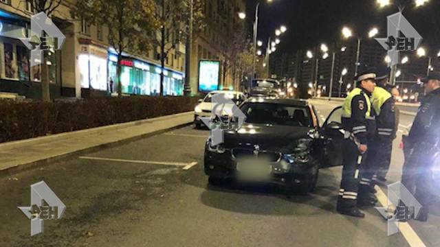 Камера сняла погоню полицейских за угнанной машиной в центре Москве