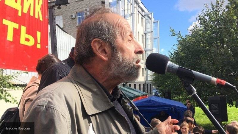Крикливого депутата Вишневского поздравили с "днюхой" и обещали "налить" в Петербурге