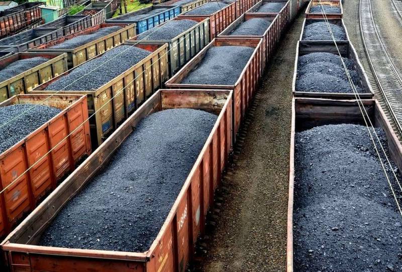 Казахстан заявил, что Россия препятствует транзиту угля на Украину