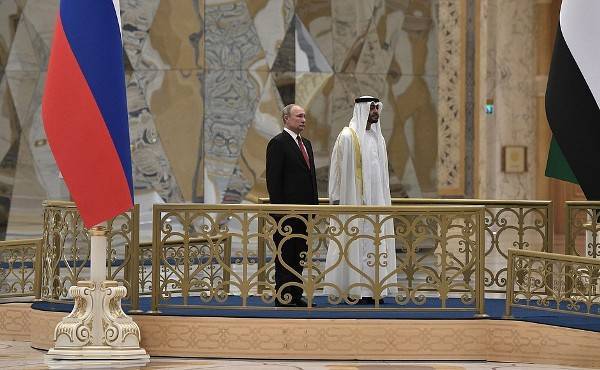 Россия и ОАЭ по итогам переговоров в Абу-Даби подписали пакет документов