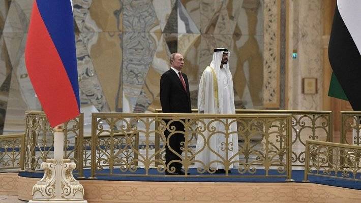 Исламоведы объяснили эффектный прием Путина в арабских странах