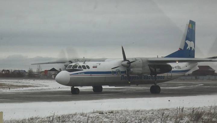 Экстренную посадку пассажирского самолета в Якутске сняли на видео
