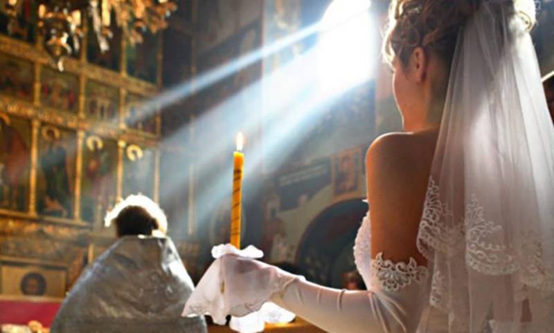 Календарь: 14 октября - Покров, открытие сезона свадеб