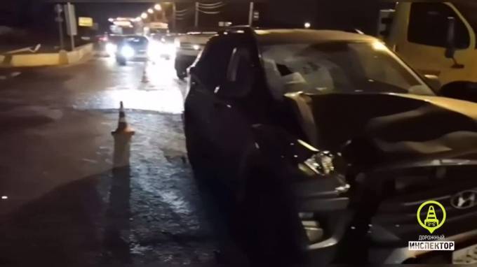 На Таллинском шоссе в Петербурге водитель насмерть сбил пешехода