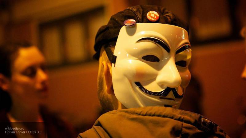 Следователи РФ сообщили, что могут определить личность преступников в масках