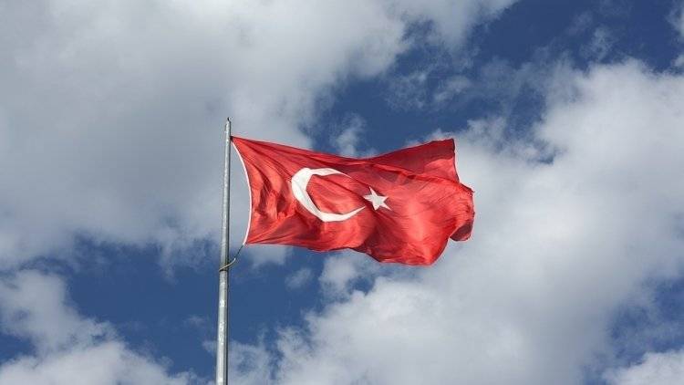 Санкции США не помешают Турции продолжить антитеррористическую операцию в САР