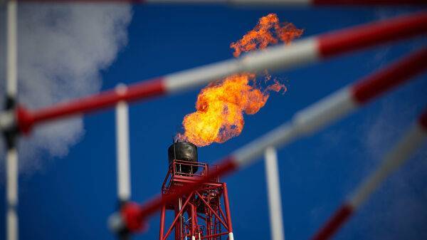 Нефть дешевеет второй день подряд на снижении внешнеторгового оборота Китая