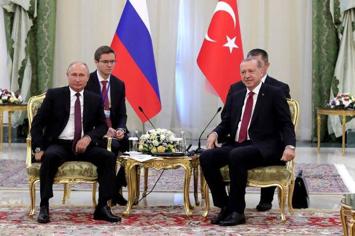 Эрдоган пояснил Путину, что военная операция важна для целостности Сирии