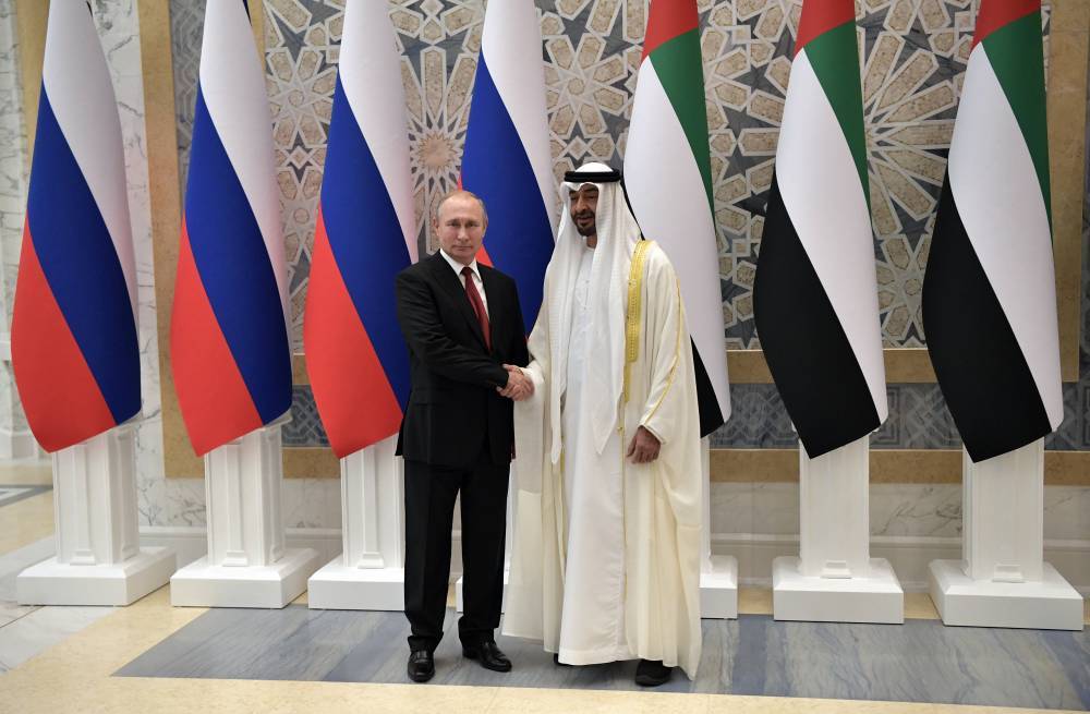 Путин: Россия намерена работать с ОАЭ для облегчения визового режима