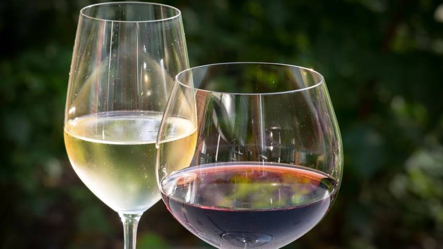 Странный привкус вина стал для британки предвестником инфаркта