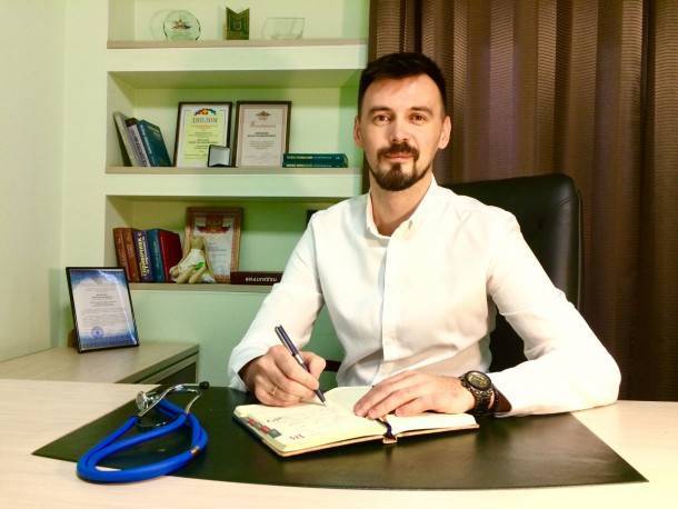 Педиатр Денис Железов рассказал об опасности «лизунов»