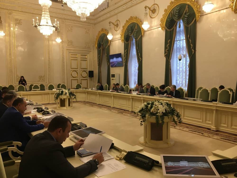 Правительство Петербурга обязали согласовывать планы снижения загрязнений воды