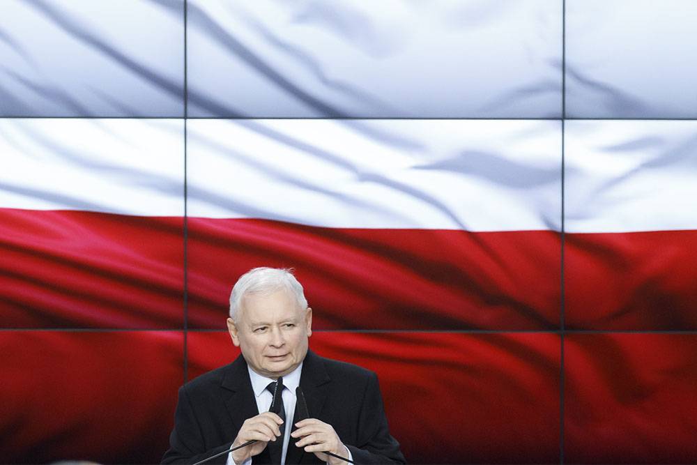 Партия Ярослава Качиньского лидирует на парламентских выборах в Польше