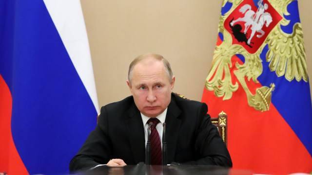 Путин потребовал прояснить ситуацию с капремонтом после паводка