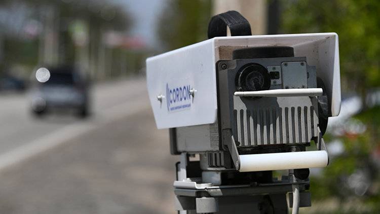 В России камеры-треноги хотят заменить камерами на патрульных авто