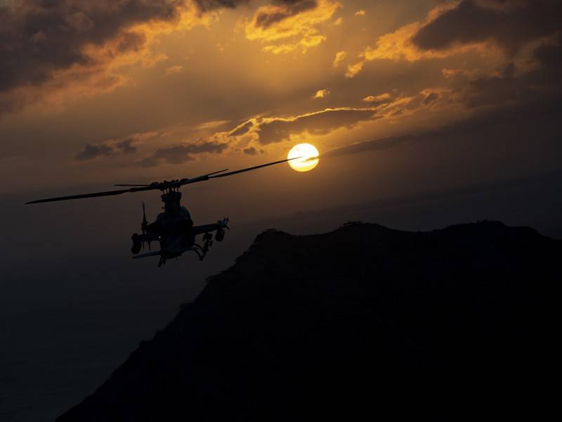 Военный вертолёт с людьми на борту упал на севере Афганистана