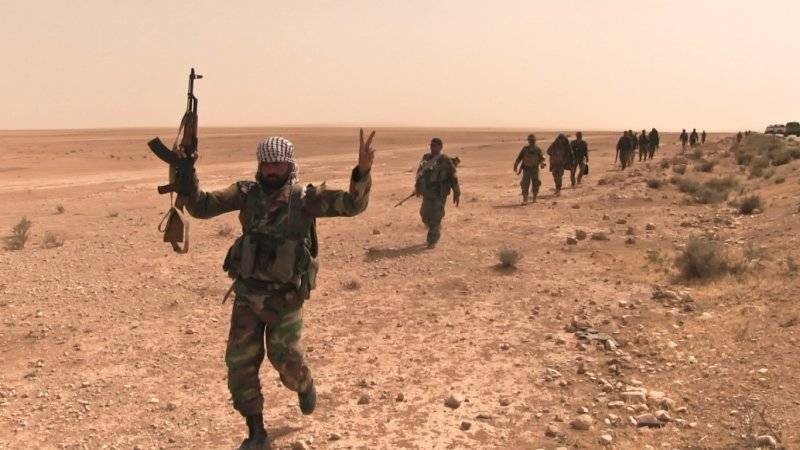 Сирийская армия  вошла в Ракку впервые с 2014 года