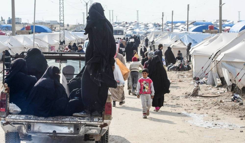 Курдские боевики допустили побег жен террористов ИГИЛ из лагеря «Аль-Хол» в САР